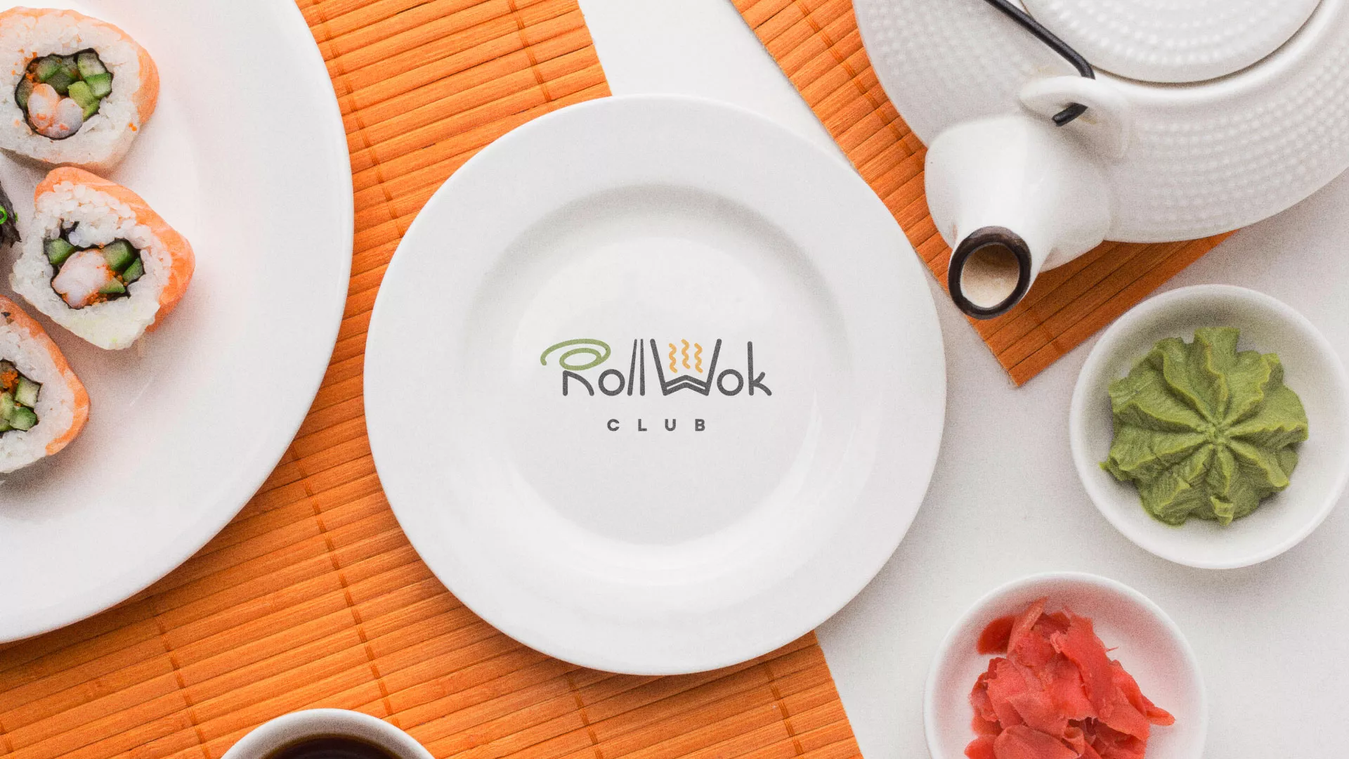 Разработка логотипа и фирменного стиля суши-бара «Roll Wok Club» в Нерехте